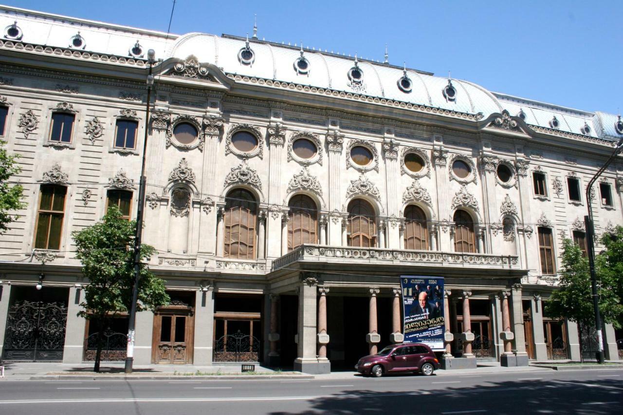 Hotel Mmg Tbilisi Zewnętrze zdjęcie